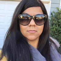 Profile Image for Jessenia Kahn.